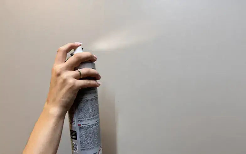 Contact adhesive spray